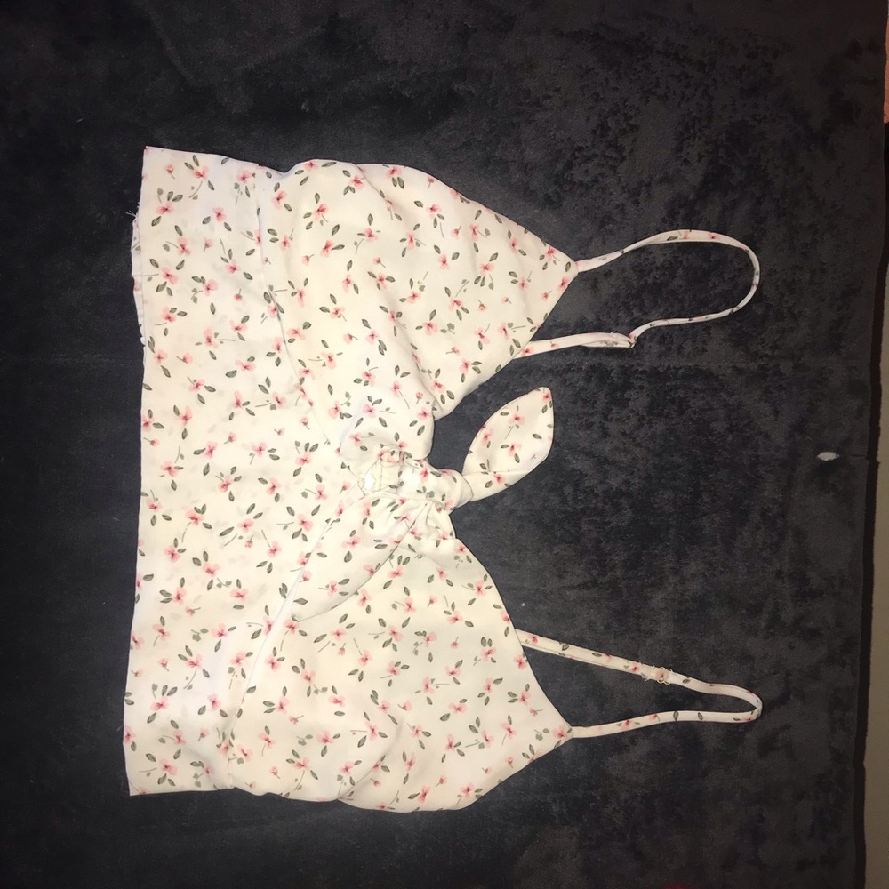 Crop top tank top